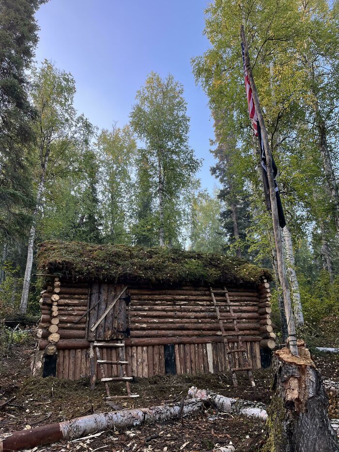 30 Day Alaskan Cabin Build Result From Me And A Friend. Hand Tools Only