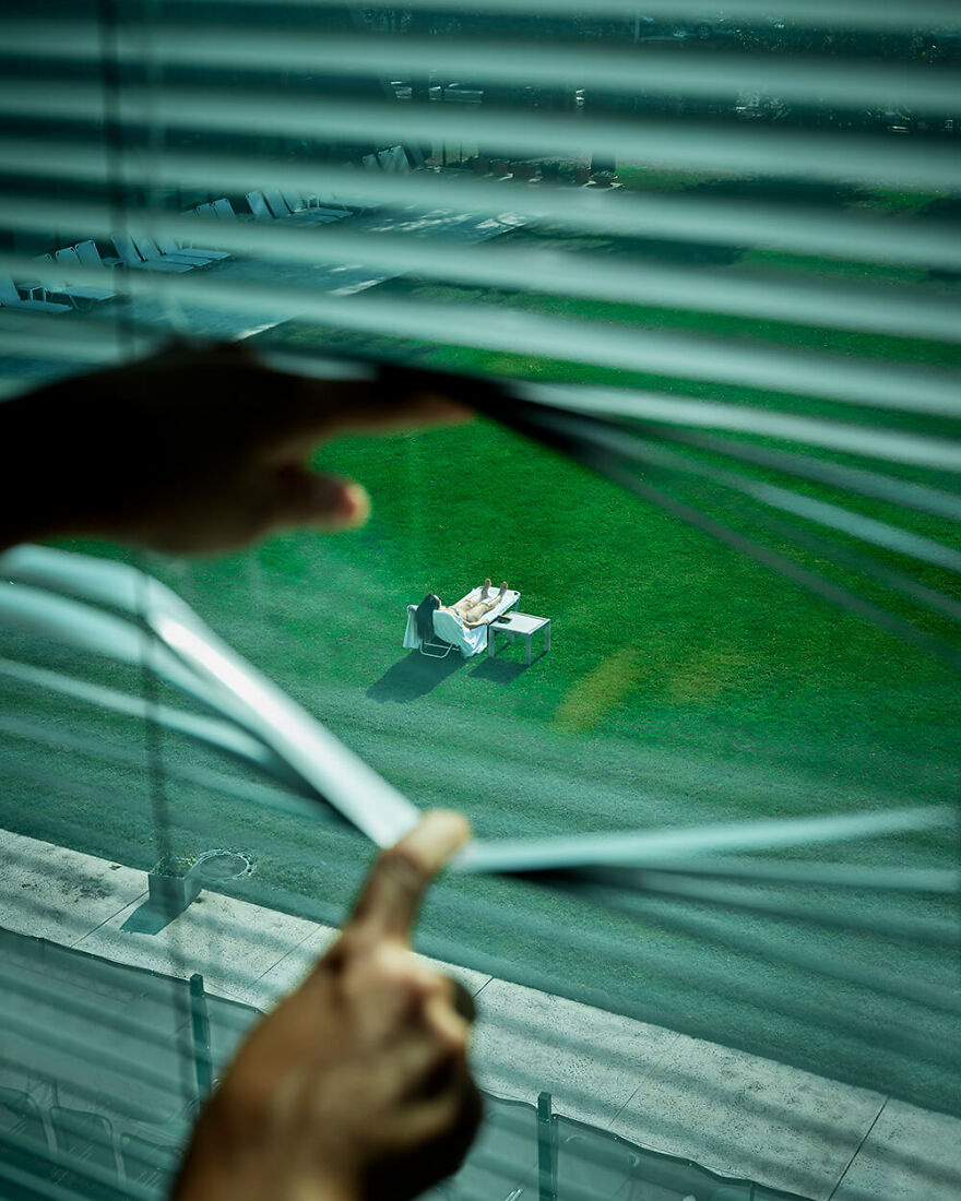 Rear Window © Fabien Dendiével