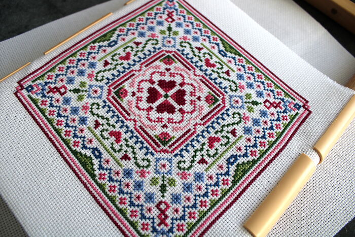 Cross-Stitch. How Geometric Patterns Are Useful Cross-Stitch. How Geometric Patterns Are Useful