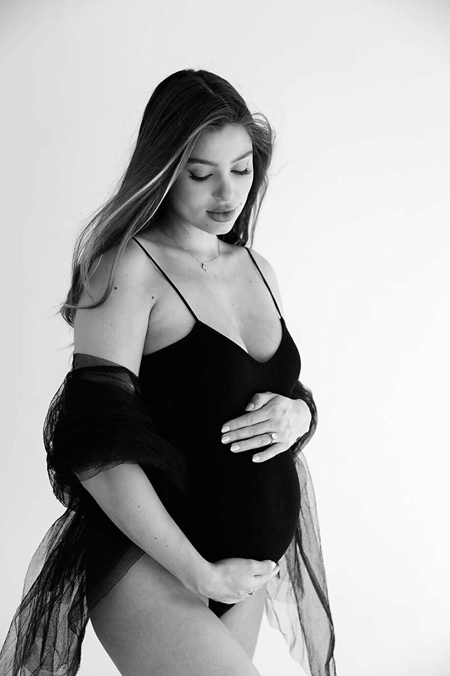 Embracing Maternity Photography: A Journey To Celebrate Motherhood