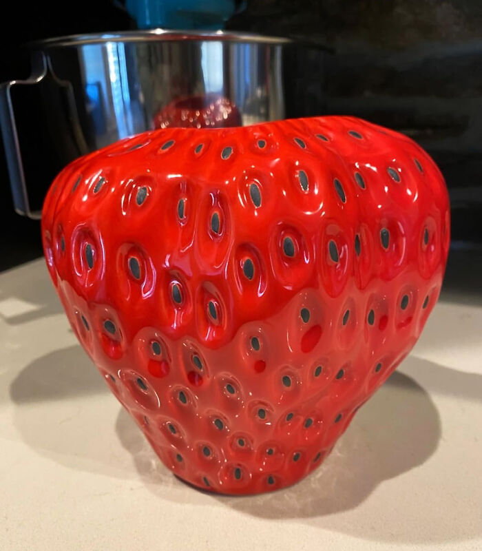 You Will Be Berry Disappointed If This Strawberry Shape Ceramic Flower Vase Sells Out Before You Can Pick One Up!