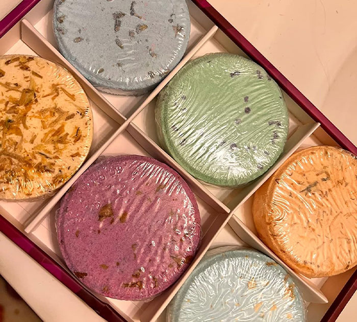 A Mom's Me-Time Must-Have: Aromatherapy Shower Steamers For Mothers Day!