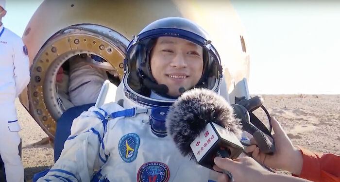 Shenzhou 17, The Youngest Crew Ever To Visit Tiangong, Safely Returned To Earth Shenzhou 17, The Youngest Crew Ever To Visit Tiangong, Safely Returned To Earth