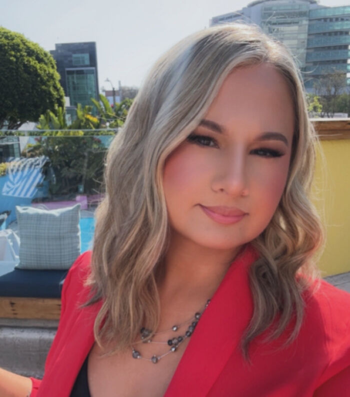 Gypsy Rose Blanchard, Who “Wanted A More Feminine-Looking Nose,” Flaunts New Look After Nose Job Gypsy Rose Blanchard, Who “Wanted A More Feminine-Looking Nose,” Flaunts New Look After Nose Job