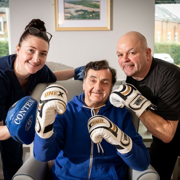 Bailey Greetham-Clark Is Giving Boxing Lessons To The Elderly In Senior Homes Bailey Greetham-Clark Is Giving Boxing Lessons To The Elderly In Senior Homes