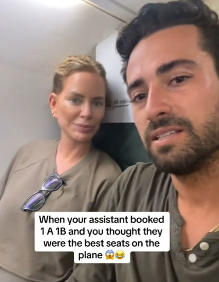 Celeb Couple Books 1A And 1B Thinking They’re The “Best Seats On The Plane”—They’re Humiliated Celeb Couple Books 1A And 1B Thinking They’re The “Best Seats On The Plane”—They’re Humiliated