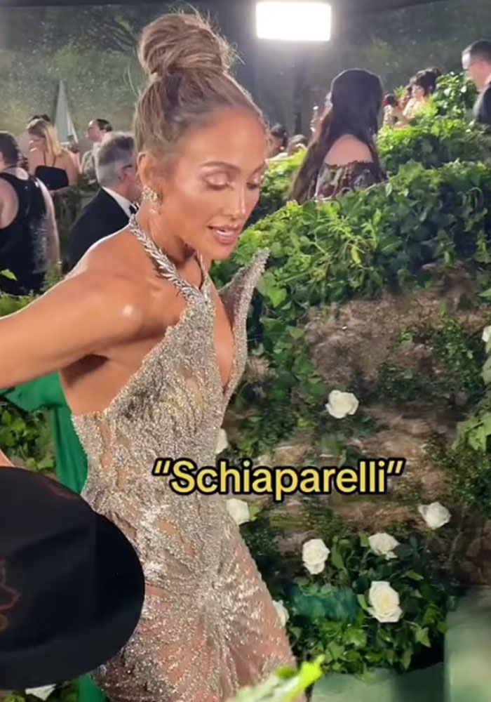 Jennifer Lopez’s Cold Reply To Met Gala Reporter Stuns People