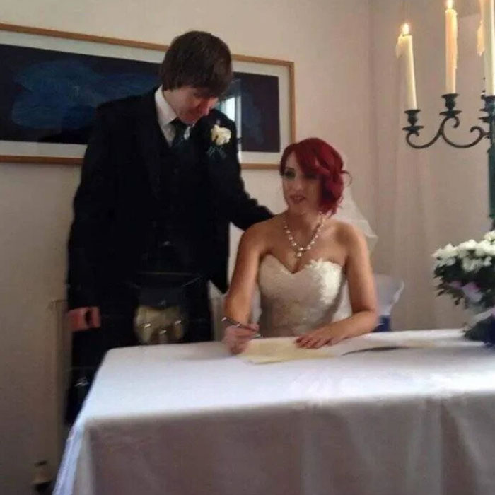 “You Put Her Life In Danger”: Man Behind The 2015 Viral Dress Jailed For Strangling His Wife “You Put Her Life In Danger”: Man Behind The 2015 Viral Dress Jailed For Strangling His Wife