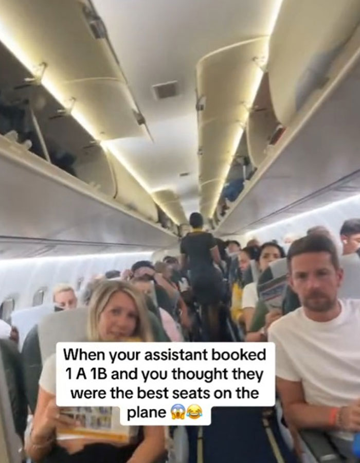 Celeb Couple Books 1A And 1B Thinking They’re The “Best Seats On The Plane”—They’re Humiliated Celeb Couple Books 1A And 1B Thinking They’re The “Best Seats On The Plane”—They’re Humiliated