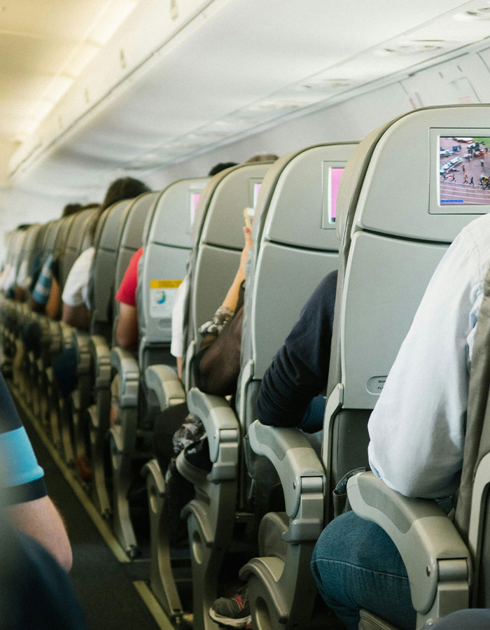 Celeb Couple Books 1A And 1B Thinking They’re The “Best Seats On The Plane”—They’re Humiliated Celeb Couple Books 1A And 1B Thinking They’re The “Best Seats On The Plane”—They’re Humiliated