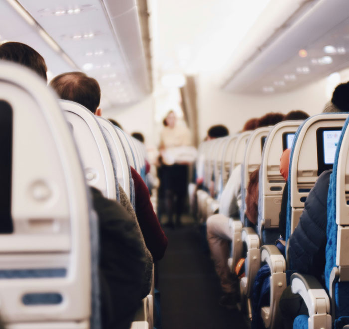 Airline Defends Kicking Celebrity And Kids Off Flight Over “Entitled” Allergy Request Airline Defends Kicking Celebrity And Kids Off Flight Over “Entitled” Allergy Request