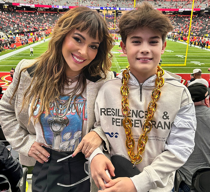 “People Can’t Afford To Feed Their Families”: Alyssa Milano’s GoFundMe Scandal Sparks More Outrage “People Can’t Afford To Feed Their Families”: Alyssa Milano’s GoFundMe Scandal Sparks More Outrage