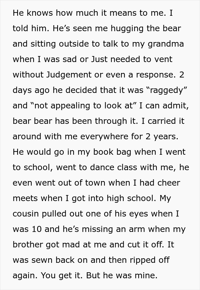Guy Can’t Believe His GF Destroyed His LEGO Collection After He Threw Out Her Teddy Bear Guy Can’t Believe His GF Destroyed His LEGO Collection After He Threw Out Her Teddy Bear