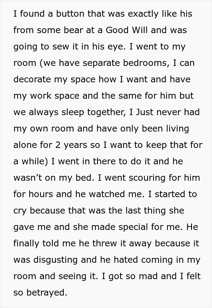 Guy Can’t Believe His GF Destroyed His LEGO Collection After He Threw Out Her Teddy Bear Guy Can’t Believe His GF Destroyed His LEGO Collection After He Threw Out Her Teddy Bear