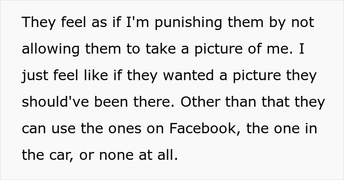 Parents Abandon Teen At His Graduation, He Refuses To Put His Cap And Gown On Again For Photos Parents Abandon Teen At His Graduation, He Refuses To Put His Cap And Gown On Again For Photos