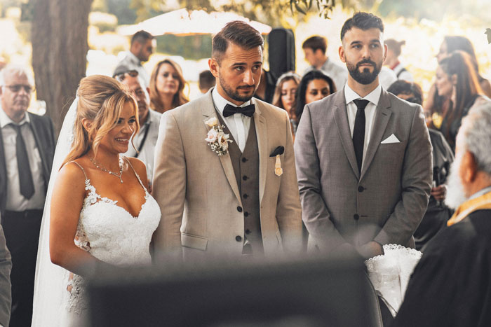 Helicopter Company Rejects An Order 3 Weeks Before Wedding, Relatives Take Some Sweet Revenge Helicopter Company Rejects An Order 3 Weeks Before Wedding, Relatives Take Some Sweet Revenge