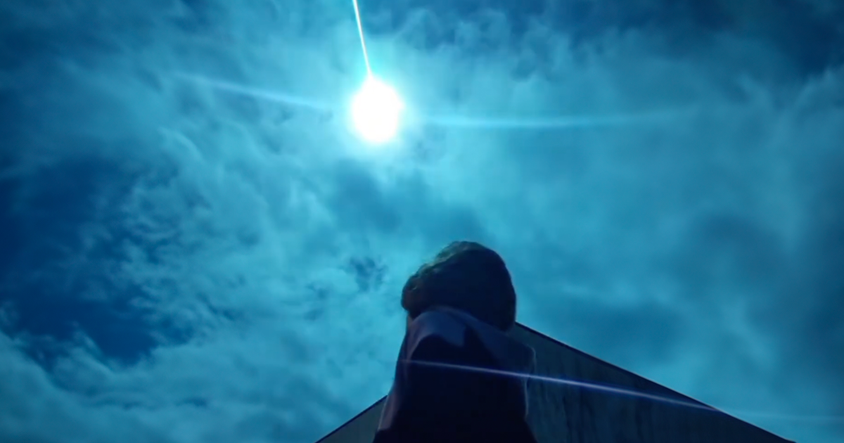 Unexpected Flash Of Blue Fire Over The Night Skies In Portugal And Spain Left People Speechless - Vimarsana News