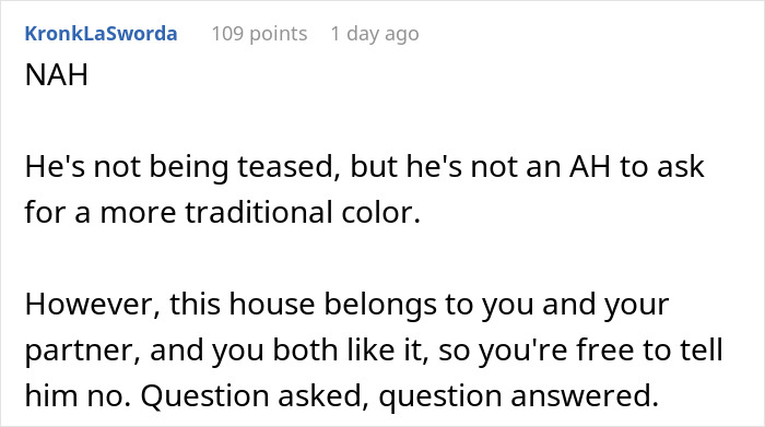 Guy Decides Not To Change Color Of The House He Bought, His Teen Son Struggles With It Years Later