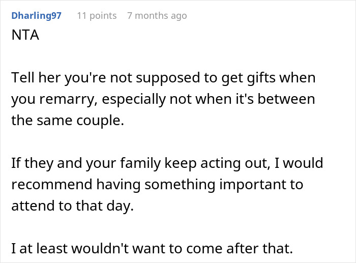 “How I Could Be So Selfish”: Guy Uninvited From Sister’s Wedding Over Gift Conundrum