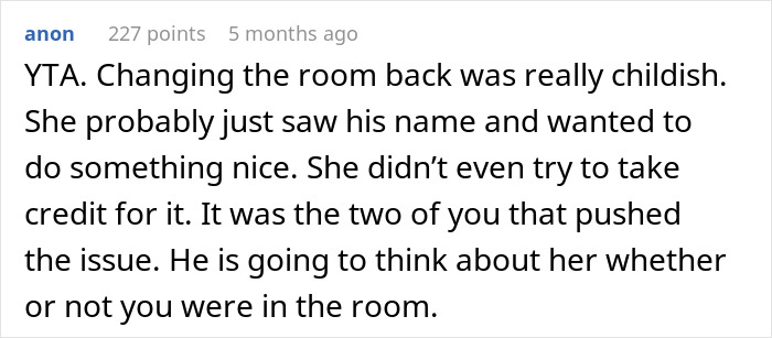 Woman Is Mad Husband's Ex Of 9 Years Upgraded Their Hotel Room, Gets A Reality Check Online Woman Is Mad Husband's Ex Of 9 Years Upgraded Their Hotel Room, Gets A Reality Check Online