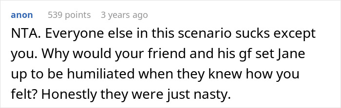 Guy Walks Out Of Blind Date When Friends Try To Set Him Up With Obsessive Woman He’s Rejected Thrice Guy Walks Out Of Blind Date When Friends Try To Set Him Up With Obsessive Woman He’s Rejected Thrice