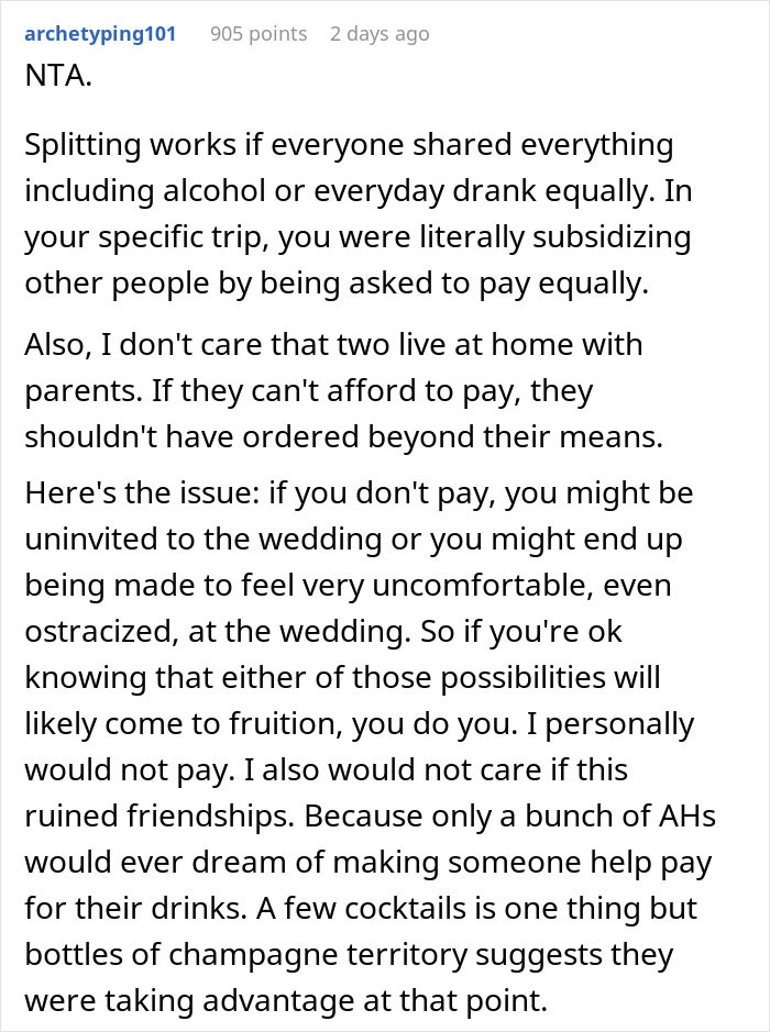 Woman Didn't Drink Alcohol, Refuses To Pay $470 Of Her 'Share' Of Bill, Asks If She's Wrong Woman Didn't Drink Alcohol, Refuses To Pay $470 Of Her 'Share' Of Bill, Asks If She's Wrong