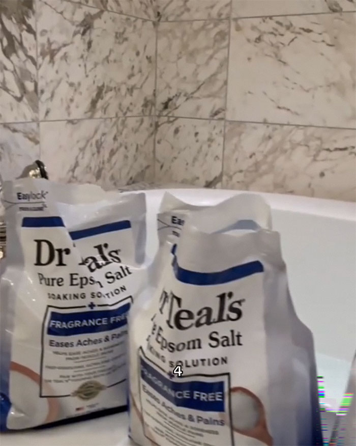 “How Can You Move?“: People Left Baffled Over Jessica Biel’s 20 lbs Met Gala Epsom Salt Bath