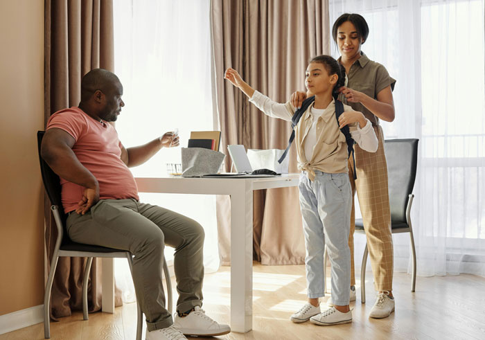 Mom Gets Angry After Teacher Stands Her Ground And Refuses To Change Kid's 'F' Grade Mom Gets Angry After Teacher Stands Her Ground And Refuses To Change Kid's 'F' Grade