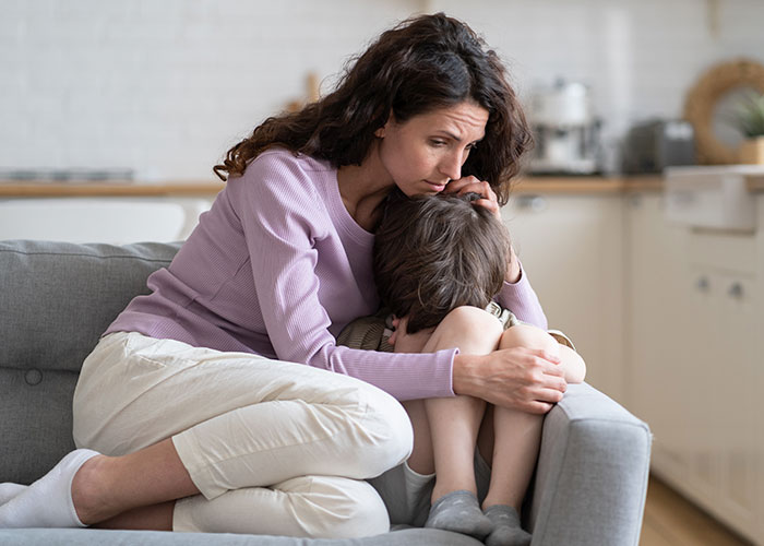 “This Is Insane”: Family Demands Person Go Into Debt To Help Sister Out With Legal Bills “This Is Insane”: Family Demands Person Go Into Debt To Help Sister Out With Legal Bills