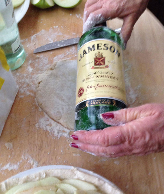 How My Irish Mother-In-Law Makes An Apple Tart