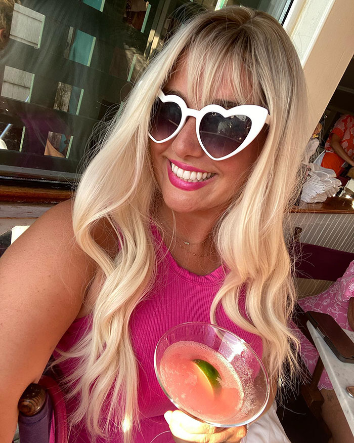 “I Have To Start Dating People My Own Age”: Gen-Z Woman Confused By Millennial’s Text “I Have To Start Dating People My Own Age”: Gen-Z Woman Confused By Millennial’s Text