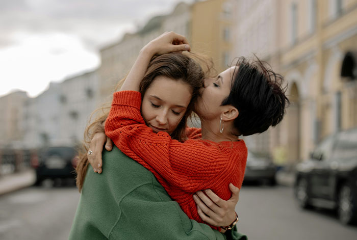 “He’s A Married Man”: Mom Calls Out Son For Being Mad At Sister For Dating His Childhood Ex “He’s A Married Man”: Mom Calls Out Son For Being Mad At Sister For Dating His Childhood Ex