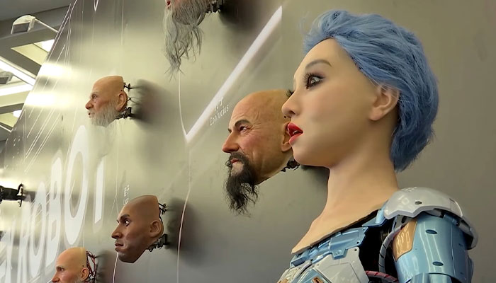 “The Future Is Coming”: People React To Viral Video Of Chinese Factory Producing Lifelike Robots “The Future Is Coming”: People React To Viral Video Of Chinese Factory Producing Lifelike Robots