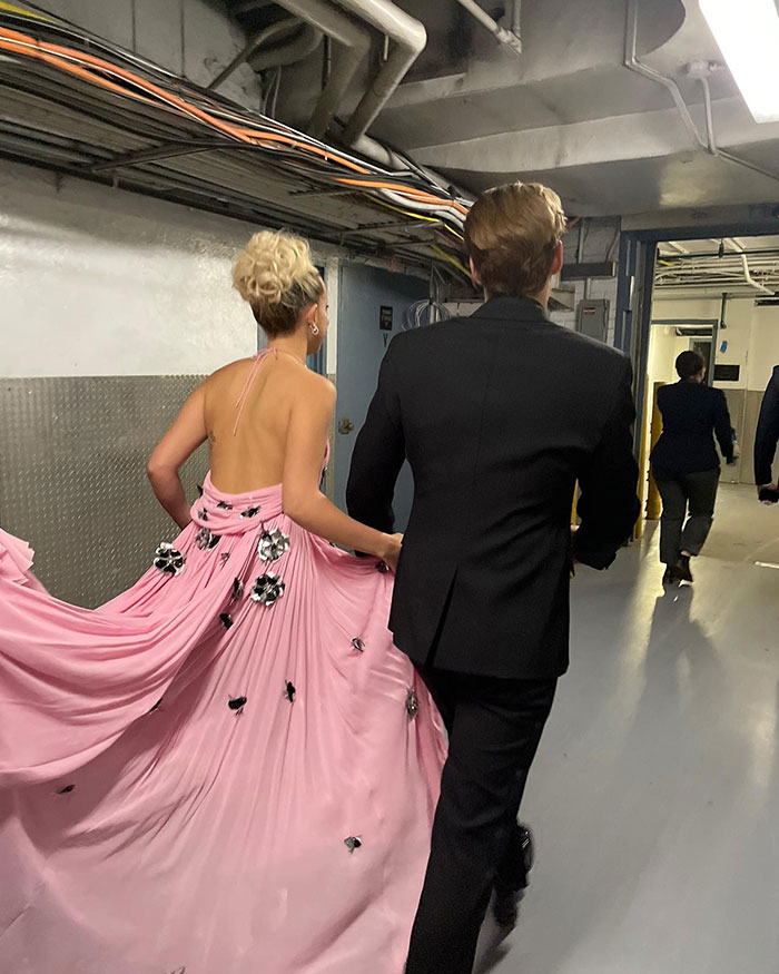 Millie Bobby Brown And Jake Bongiovi Married In “Romantic Affair” Attended By Father Jon Bon Jovi Millie Bobby Brown And Jake Bongiovi Married In “Romantic Affair” Attended By Father Jon Bon Jovi