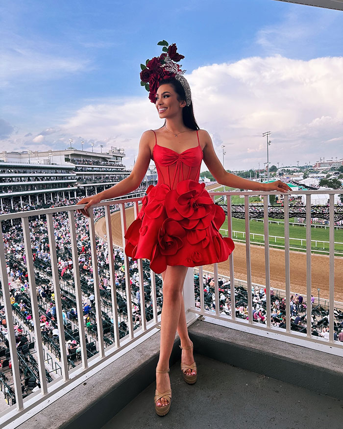 “I Am Silenced”: People Think Miss USA’s Resignation Post Hides Secret Cry For Help “I Am Silenced”: People Think Miss USA’s Resignation Post Hides Secret Cry For Help