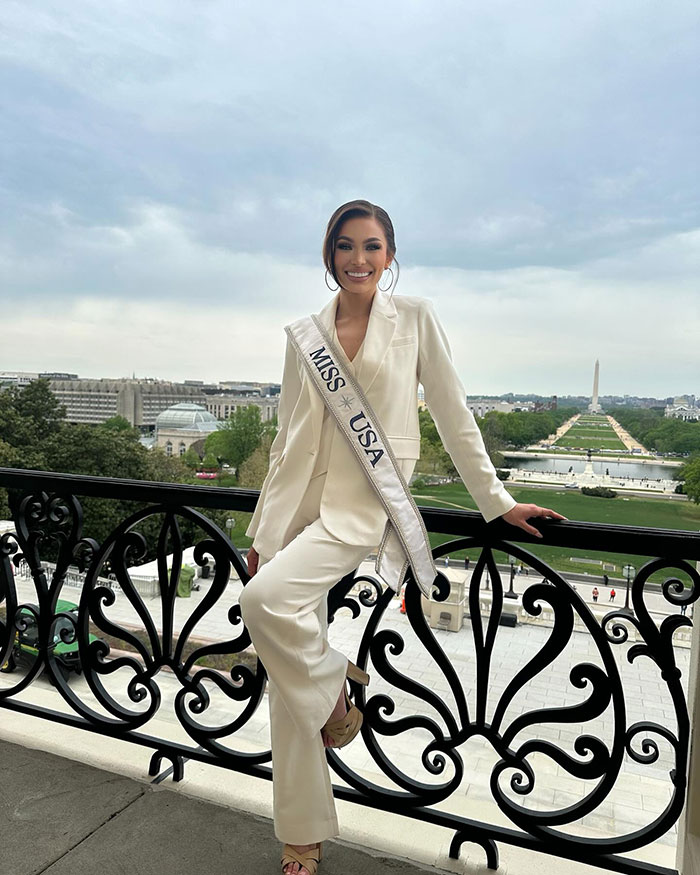 “I Am Silenced”: People Think Miss USA’s Resignation Post Hides Secret Cry For Help “I Am Silenced”: People Think Miss USA’s Resignation Post Hides Secret Cry For Help