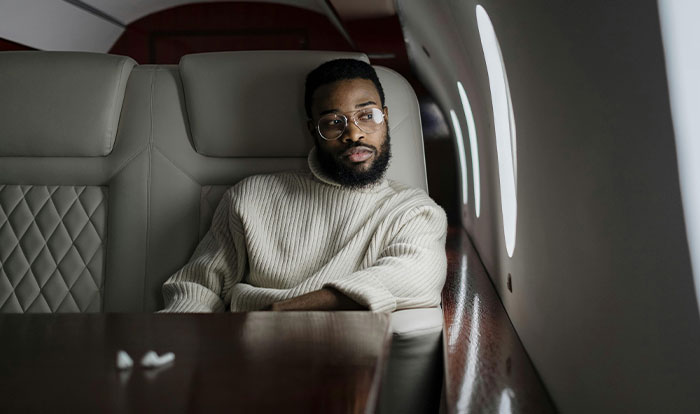 Person Gets Their Seat Stolen As Mother With Children Took It Over During Family Preboarding