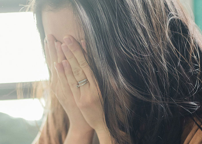 Coworker Keeps Mocking Woman Over Her Large Chest, It Finally Backfires On Her Coworker Keeps Mocking Woman Over Her Large Chest, It Finally Backfires On Her