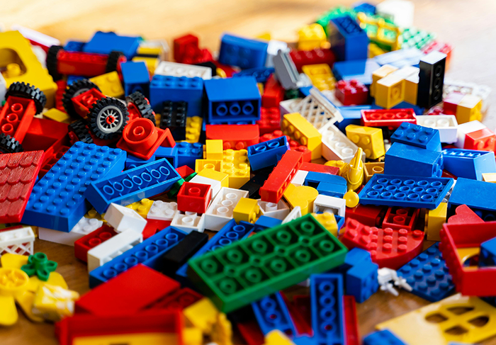 Guy Can’t Believe His GF Destroyed His LEGO Collection After He Threw Out Her Teddy Bear Guy Can’t Believe His GF Destroyed His LEGO Collection After He Threw Out Her Teddy Bear