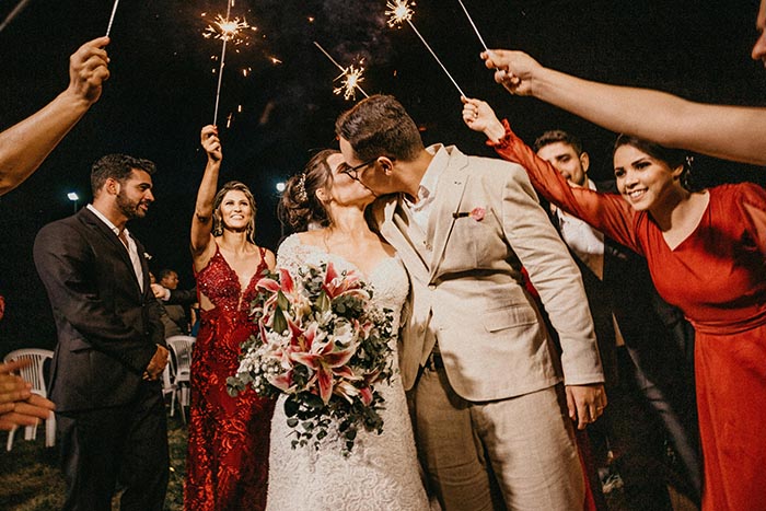 Woman Shares Her Wedding Drama She Had No Idea Was Unfolding Because Of Her “Bouncerettes” Woman Shares Her Wedding Drama She Had No Idea Was Unfolding Because Of Her “Bouncerettes”