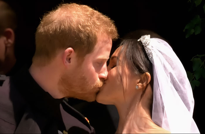 “I Hated That Day”: Royal Photographer Says Harry And Meghan’s Wedding Was “A Disaster” “I Hated That Day”: Royal Photographer Says Harry And Meghan’s Wedding Was “A Disaster”
