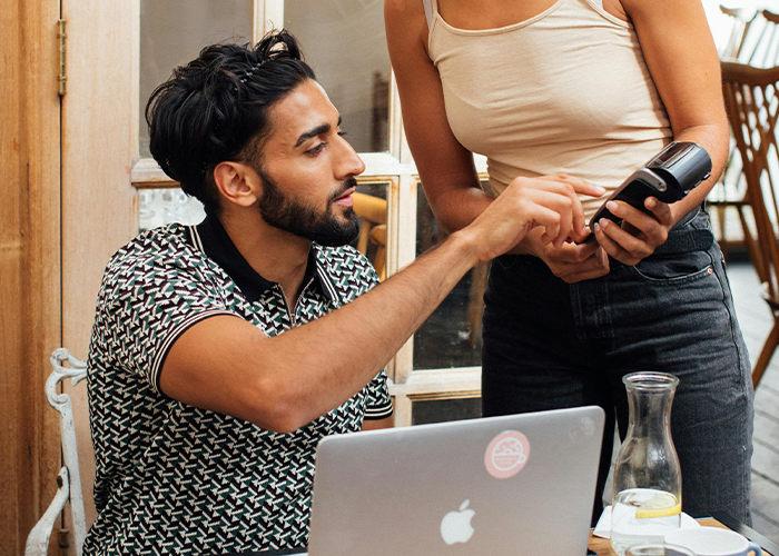 Woman Asks Important Questions After Finding A "Kitchen Service Tax" On Her Bill Woman Asks Important Questions After Finding A "Kitchen Service Tax" On Her Bill