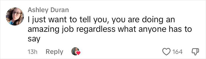 Crying Mom Who Went Viral For Baking Her Own B-Day Cake Snaps Back After Ex Reveals Dark Past Crying Mom Who Went Viral For Baking Her Own B-Day Cake Snaps Back After Ex Reveals Dark Past