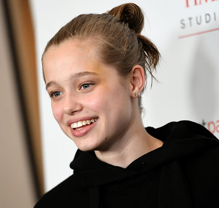 Angelina Jolie And Brad Pitt’s 17-Year-Old Daughter Shiloh Stuns In New Viral Dancing Video