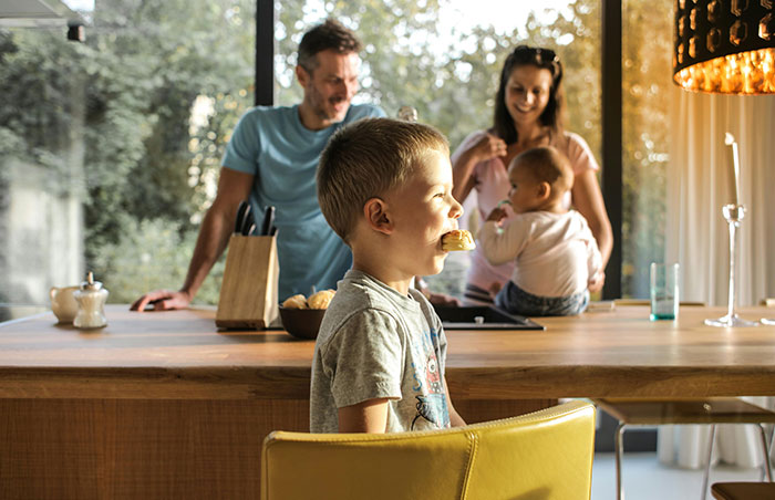 Husband Who Never Helps Loses It When Wife Confronts Him, She Gives Up On Her Marriage