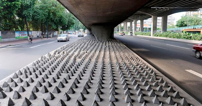 48 Of The Worst Examples Of ‘Urban Hell’ (New Pics)