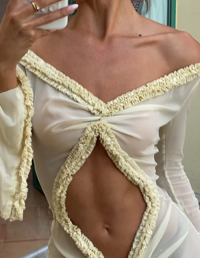 “Can See Her Underwear”: Woman Roasted For Wearing Sheer White Dress To Wedding “Can See Her Underwear”: Woman Roasted For Wearing Sheer White Dress To Wedding