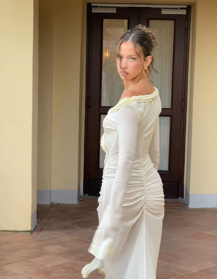 “Can See Her Underwear”: Woman Roasted For Wearing Sheer White Dress To Wedding “Can See Her Underwear”: Woman Roasted For Wearing Sheer White Dress To Wedding
