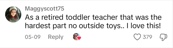 Mom Prevents A Major Meltdown By Taking Her Daughter’s Doll To Her Office To “Work” Mom Prevents A Major Meltdown By Taking Her Daughter’s Doll To Her Office To “Work”