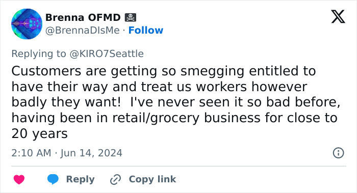 After Customer Crosses The Line, Barista Smashes His Windshield After Customer Crosses The Line, Barista Smashes His Windshield